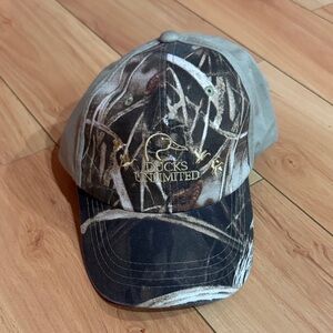 Ducks Unlimited Camouflage Baseball Cap